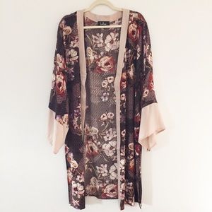 Lulu’s floral kimono